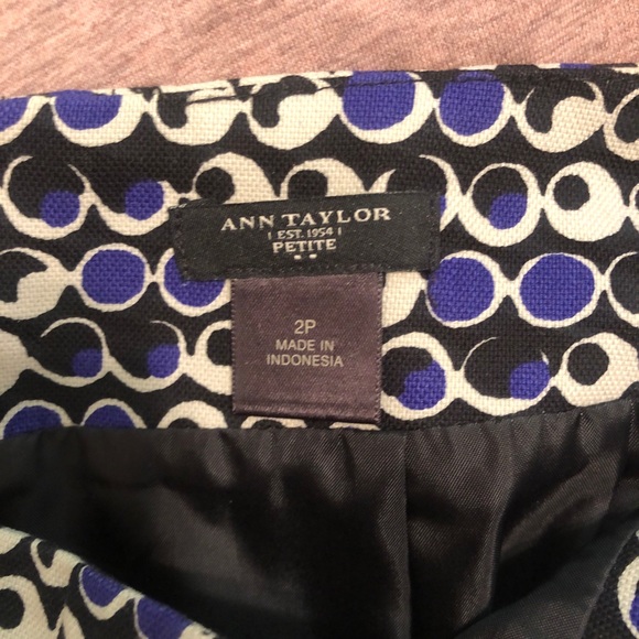 Ann Taylor Skirt - Picture 3 of 3